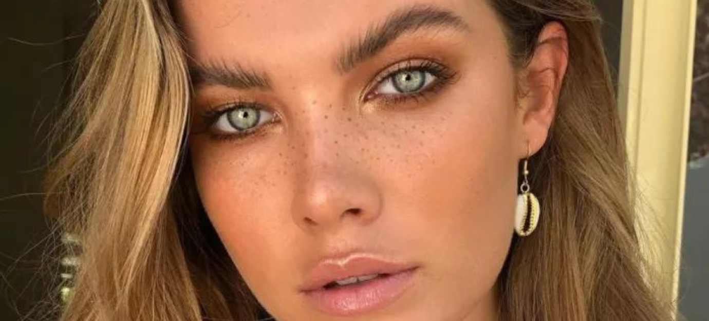 Latte make-up: il trend estivo 2023 ispirato al caffè au lait
